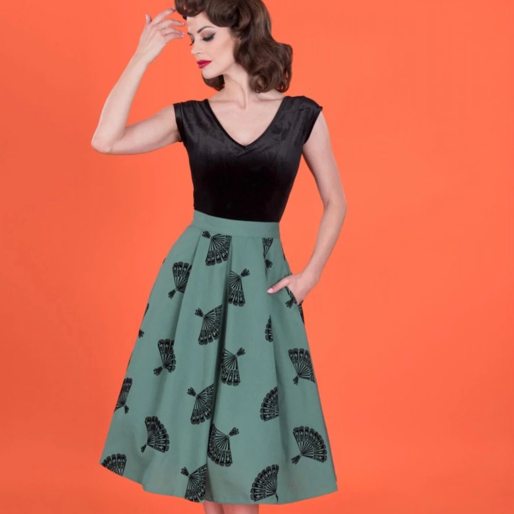 Tatyana Skirt / velvet embellishments / size 14